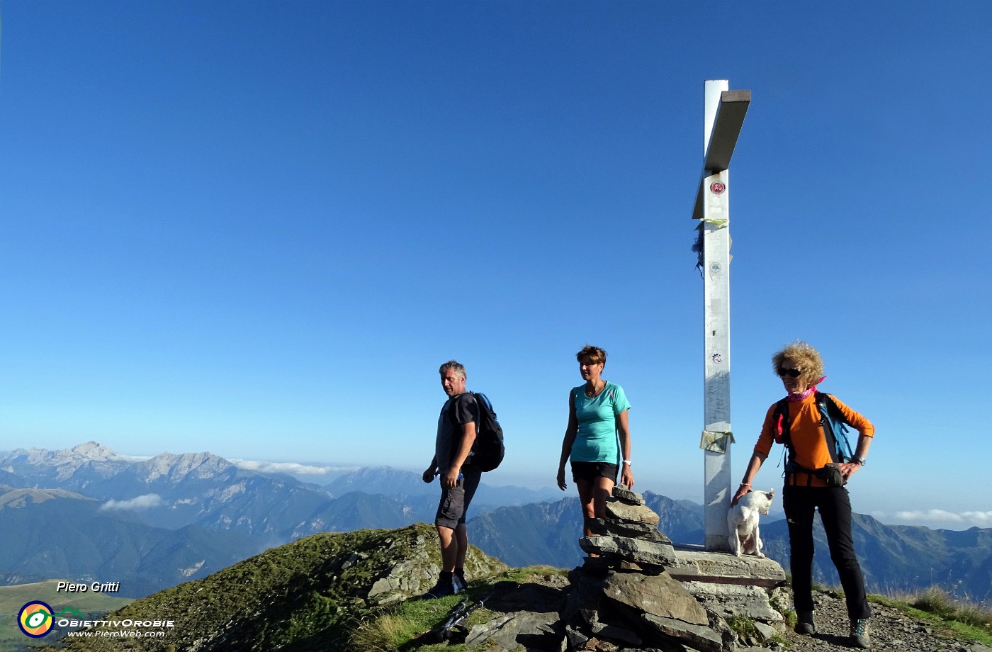 78 In vetta alla Cima di Valpianella (o Piazzotti), 2349 m.JPG -                                